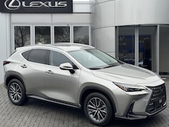 Lexus NX - 450h+ AWD Luxury Line TREKHAAK GROOTSCHERM STOELVERW STUURVERW EL-ACHTERKLEP APPLE/ANDROID