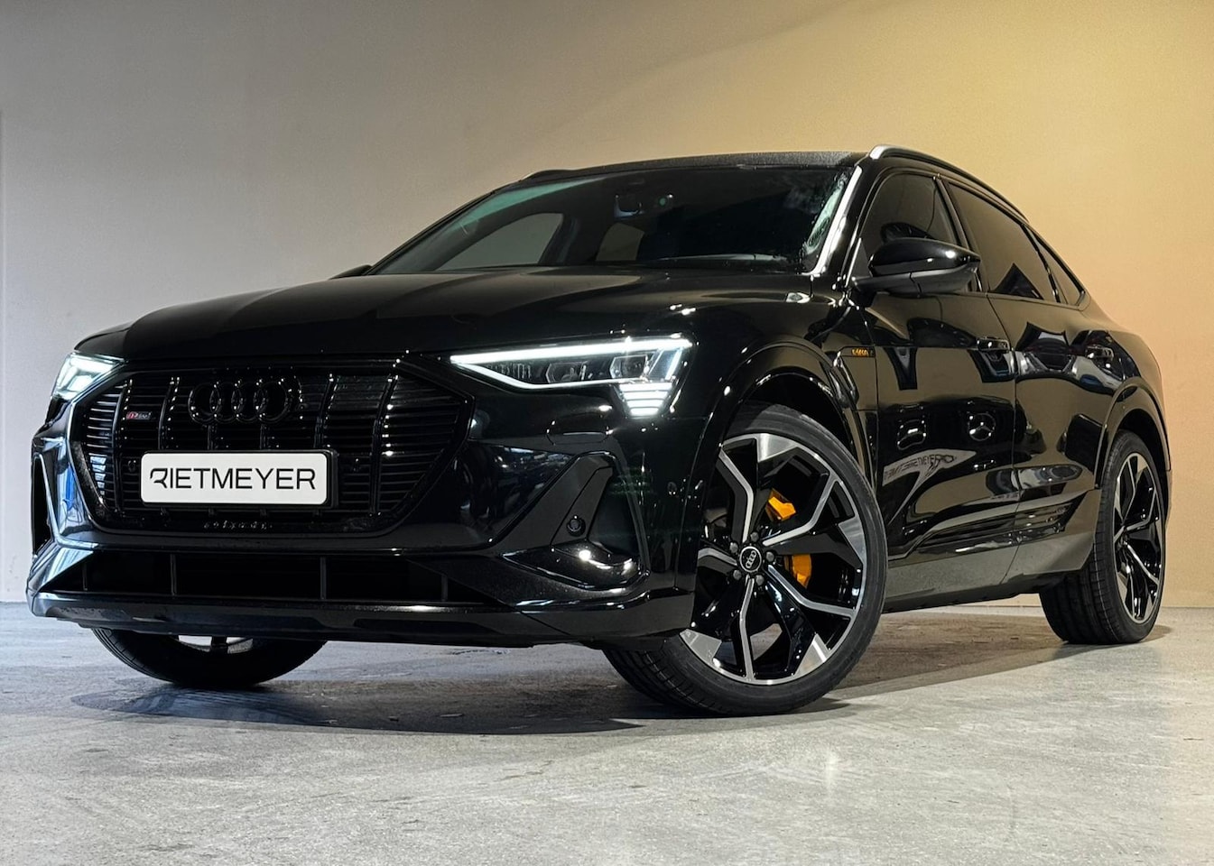 Audi e-tron Sportback - 55 quattro S edition 95 kWh |RS Zetels |Head-Up | 22'' | 96%SOH| B&O - AutoWereld.nl