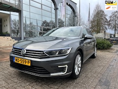 Volkswagen Passat Variant - 1.4 TSI GTE aut , navi.trekhaak, 17 inch
