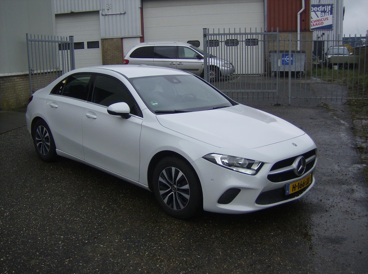 Mercedes-Benz A-klasse - Limousine A 180 136pk 7G-DCT Business Solution - AutoWereld.nl