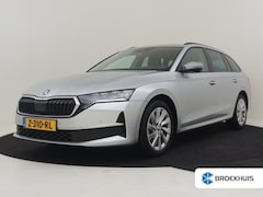 Skoda Octavia Combi - First Edition 115pk DSG/AUTO | Achteruitrijcamera | Elektrische achterklep | Navigatie | A