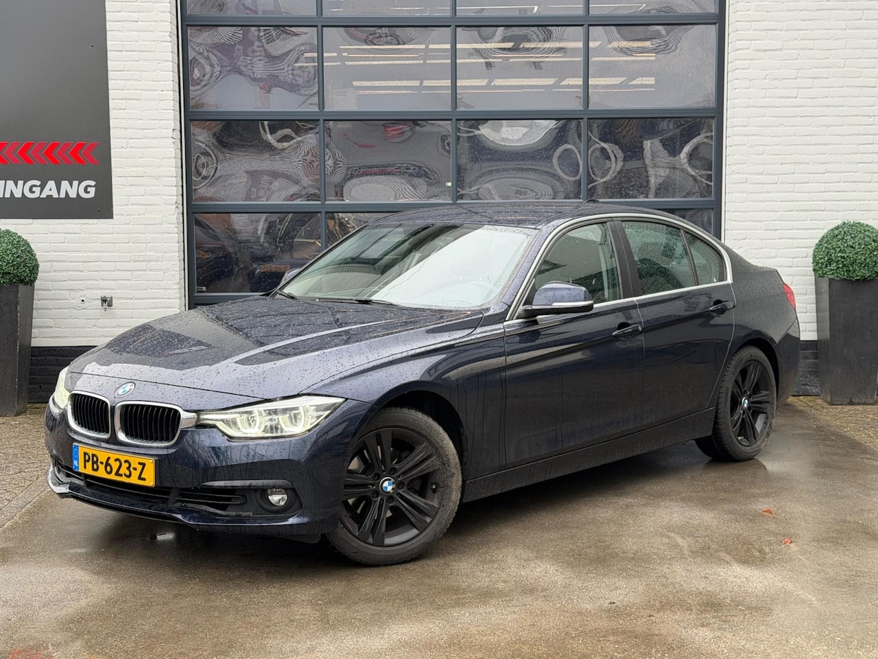 BMW 3-serie - 320i High Executive 320i High Executive - AutoWereld.nl