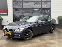 BMW 3-serie - 320i High Executive