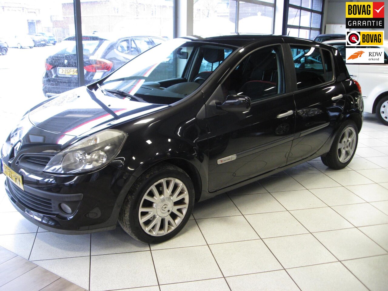 Renault Clio - 1.2 TCE Rip Curl 1.2 TCE Rip Curl - AutoWereld.nl