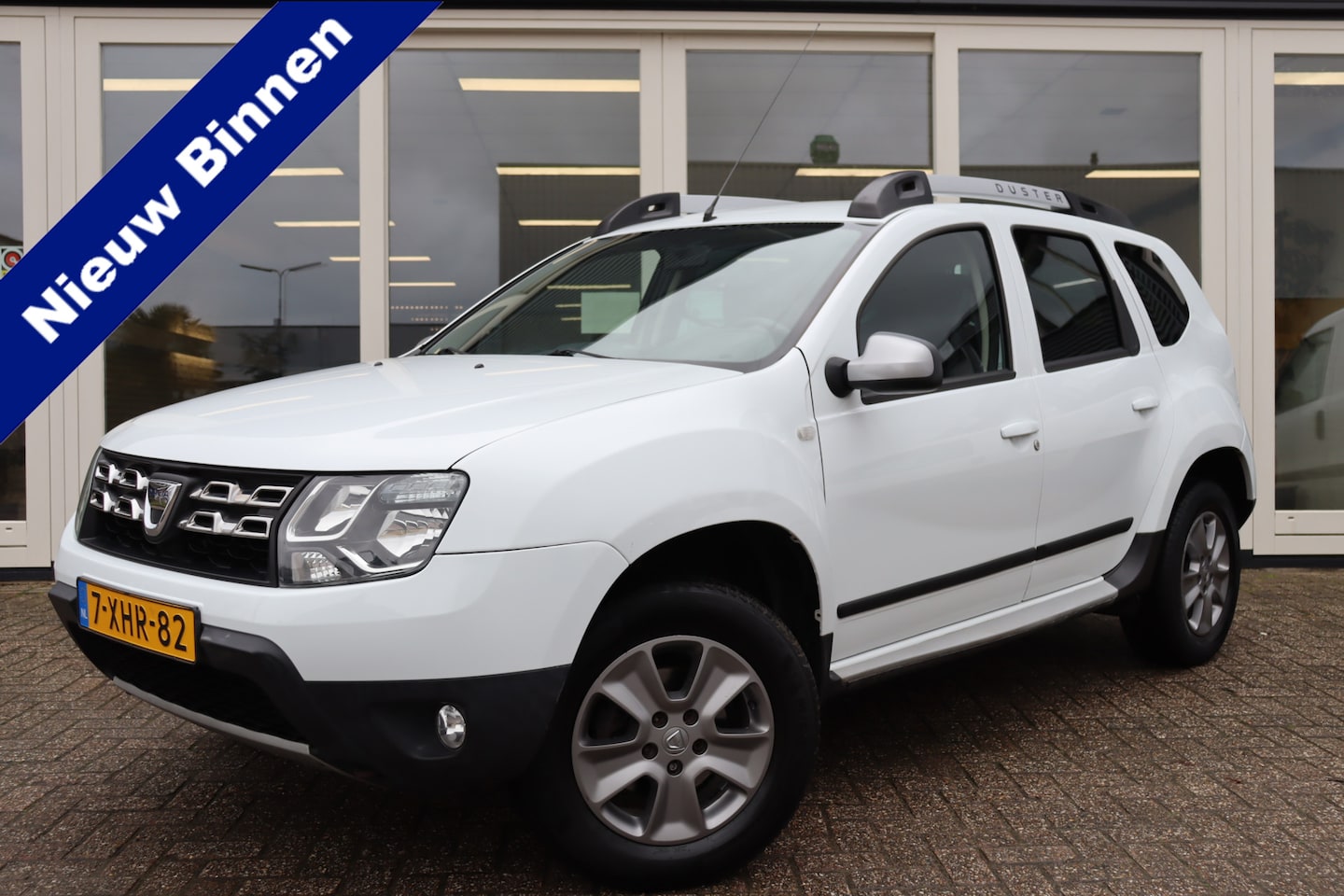 Dacia Duster - 1.2 TCe 4x2 Lauréate 1.2 TCe 4x2 Lauréate, Cruise Control, Airco, PDC A, Trekhaak, Prijs Is Rijklaar Inclusief - AutoWereld.nl
