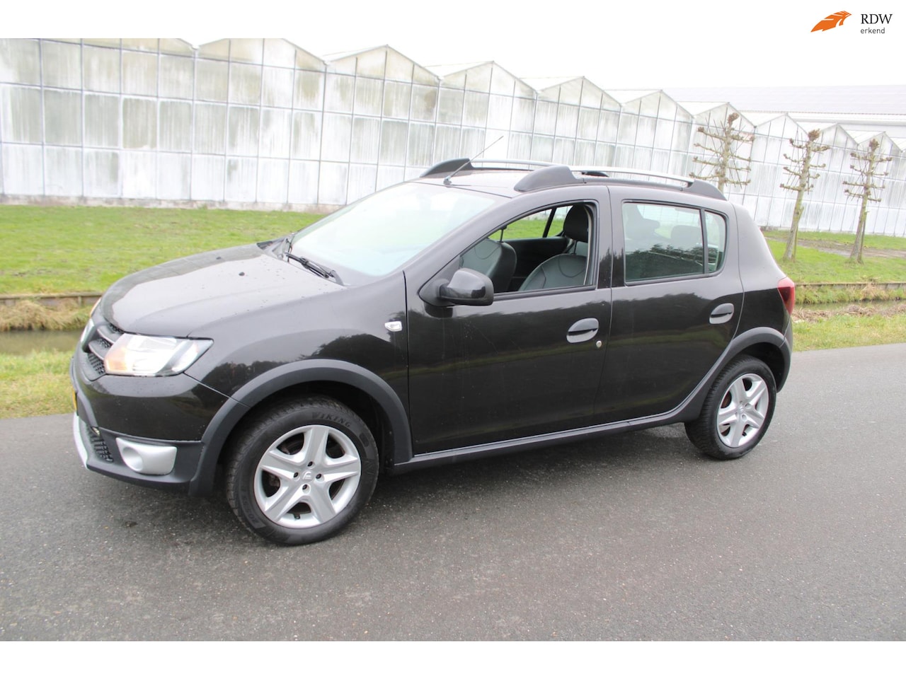 Dacia Sandero Stepway - 0.9 TCe Lauréate met Leder Navigatie en Airco - AutoWereld.nl