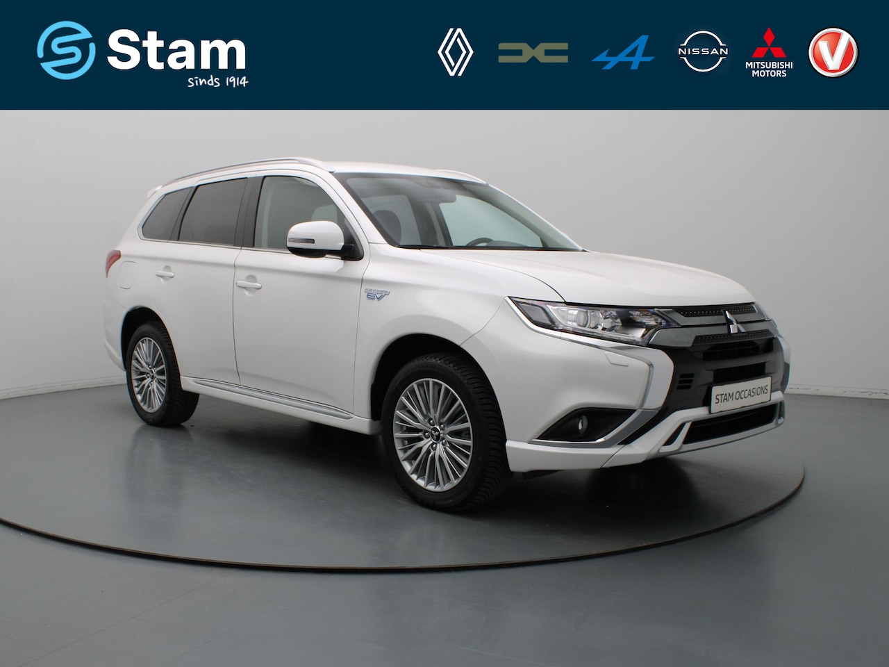 Mitsubishi Outlander - 2.4 PHEV Intense+ 225pk Camera | Cruise | Navi | Stoelverw. - AutoWereld.nl