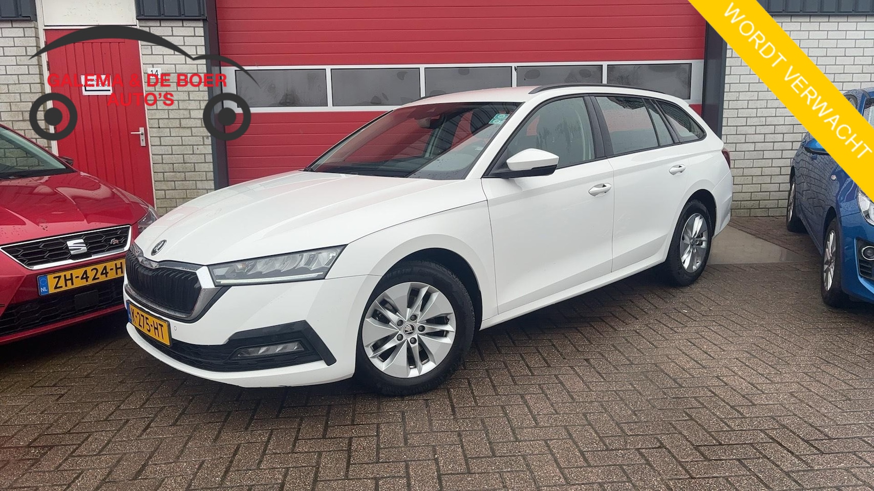 Skoda Octavia Combi - 1.0 e-TSI Business Edition AUTOMAAT / TREKHAAK / CLIMA / CARPLAY / FULL LED / PDC / BLUETO - AutoWereld.nl