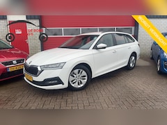 Skoda Octavia Combi - 1.0 e-TSI Business Edition AUTOMAAT / TREKHAAK / CLIMA / CARPLAY / FULL LED / PDC / BLUETO
