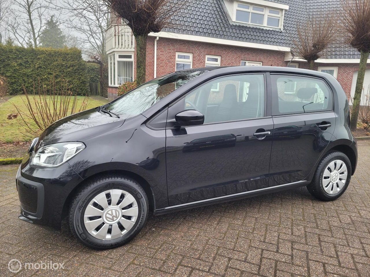 Volkswagen Up! - 1.0 BMT, airco, cruise contr, pdc. - AutoWereld.nl
