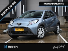Toyota Aygo X - Play 1.0 VVT-i S-CVT 72pk Automaat ACHTERUITRIJCAMERA | APPLE-CARPLAY | CRUISE.C | DAB | A