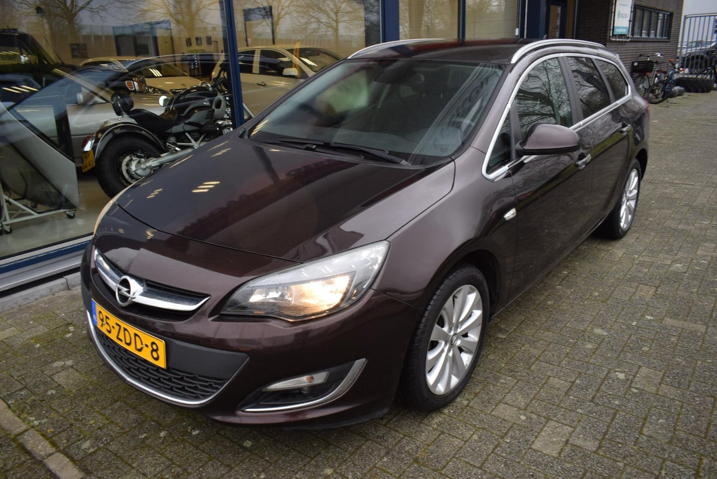 Opel Astra Sports Tourer - 1.4 Turbo Sport 1.4 Turbo Sport - AutoWereld.nl