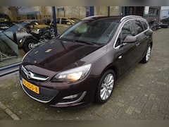 Opel Astra Sports Tourer - 1.4 Turbo Sport