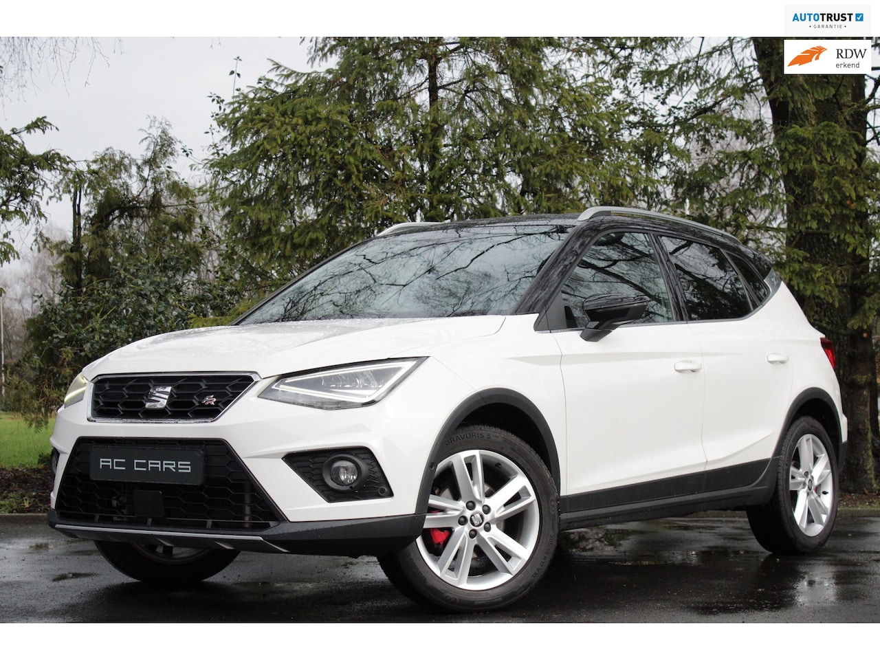 SEAT Arona - 1.5 TSI 150PK EVO FR - Virtual/KeyGo/Cam/Full! - AutoWereld.nl