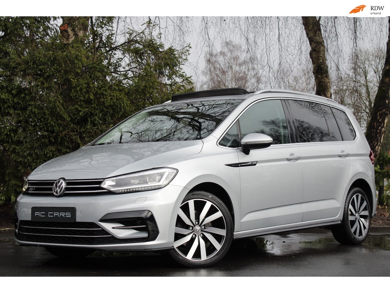 Volkswagen Touran - 1.8 TSI DSG R-Line 179PK - Pano/Cam/Bomvol! - AutoWereld.nl