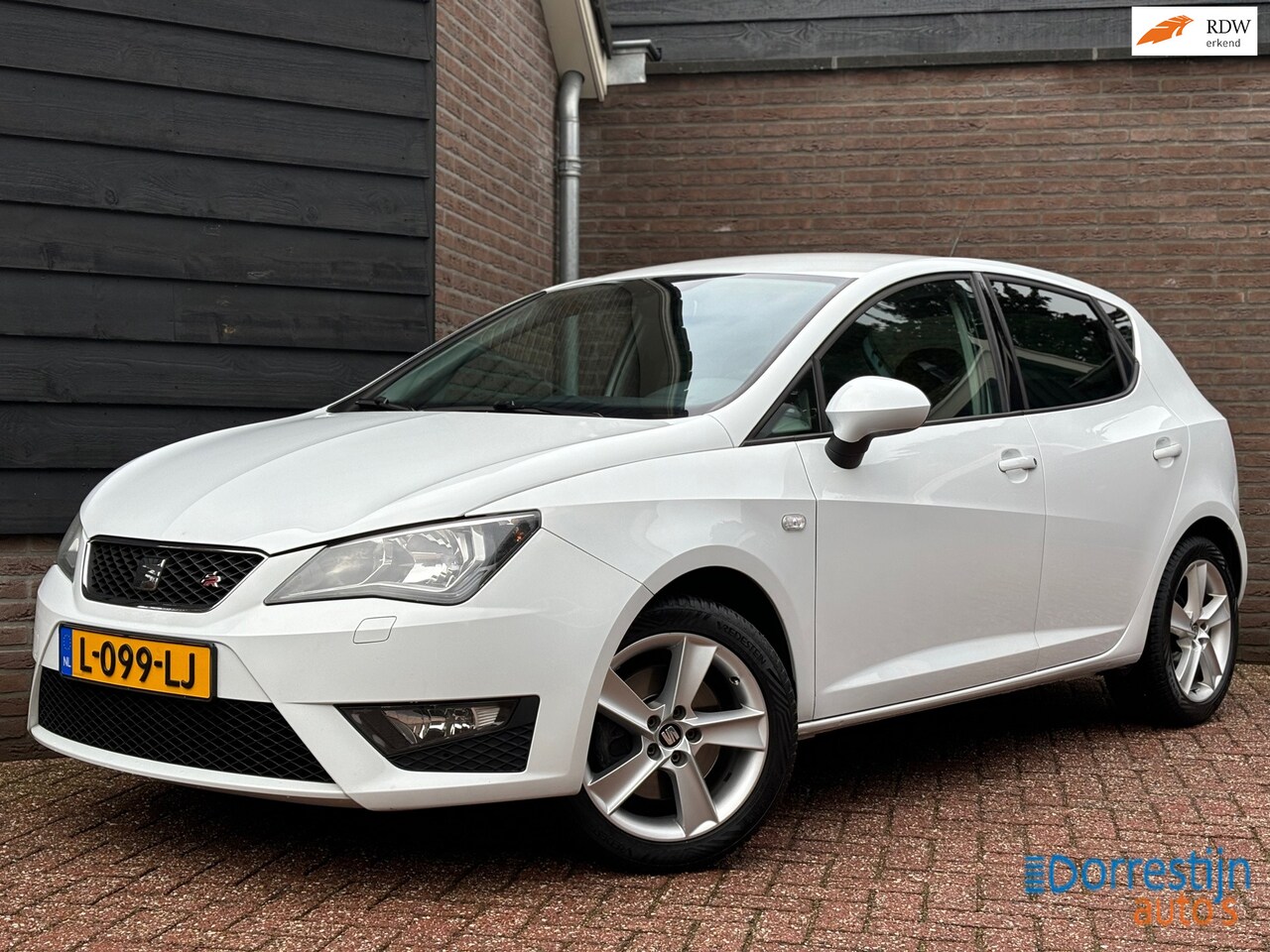 SEAT Ibiza - 1.0 EcoTSI FR Connect | CarPlay | PDC | Cruise | Stoelverwarming - AutoWereld.nl