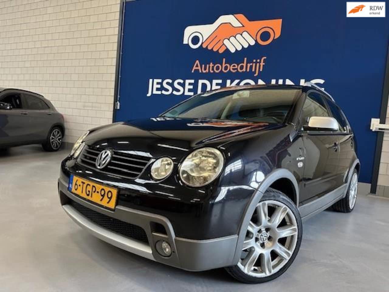 Volkswagen Polo - 1.4-16V FUN/ Cross / airco/sportvelgen/boekjes en distributie gedaan/ open dak / APK 02/20 - AutoWereld.nl