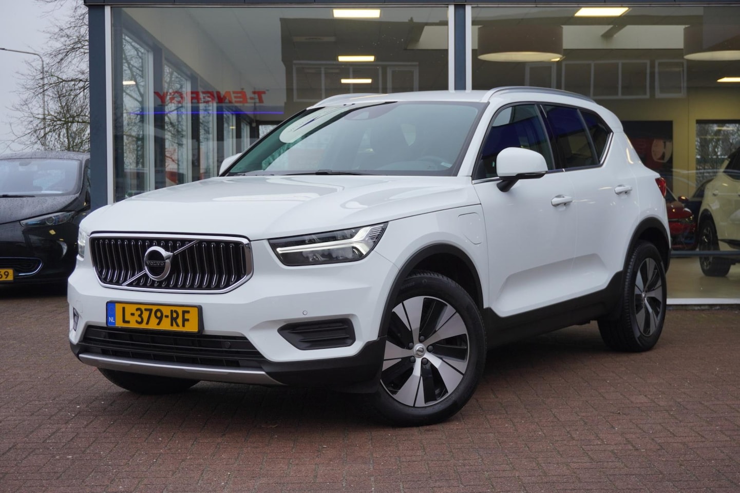 Volvo XC40 - 1.5 T4 Recharge Inscription Expression Automaat | Airco | Elek. Pakken | Dealerauto | Inru - AutoWereld.nl