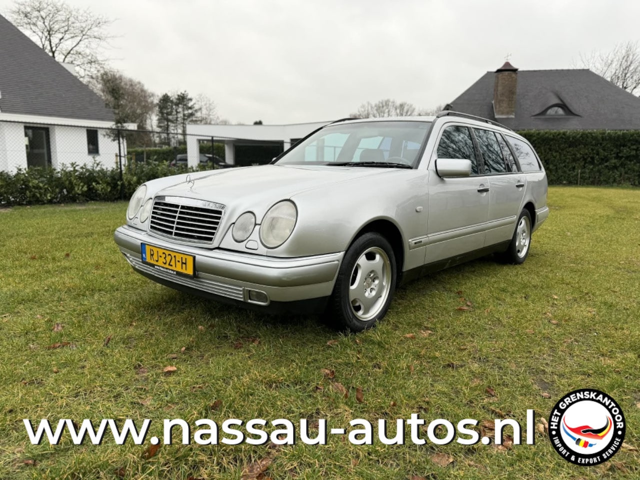 Mercedes-Benz E-klasse Combi - 320 Avantgarde 4Matic 7 Persoons - AutoWereld.nl