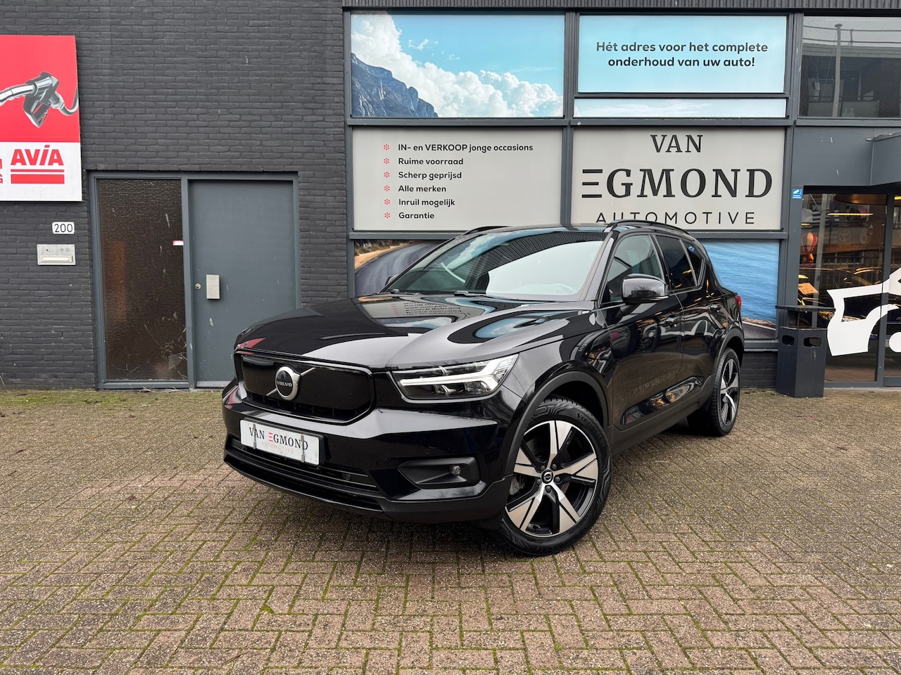 Volvo XC40 - Recharge P8 AWD R-Design Recharge P8 AWD R-Design - AutoWereld.nl