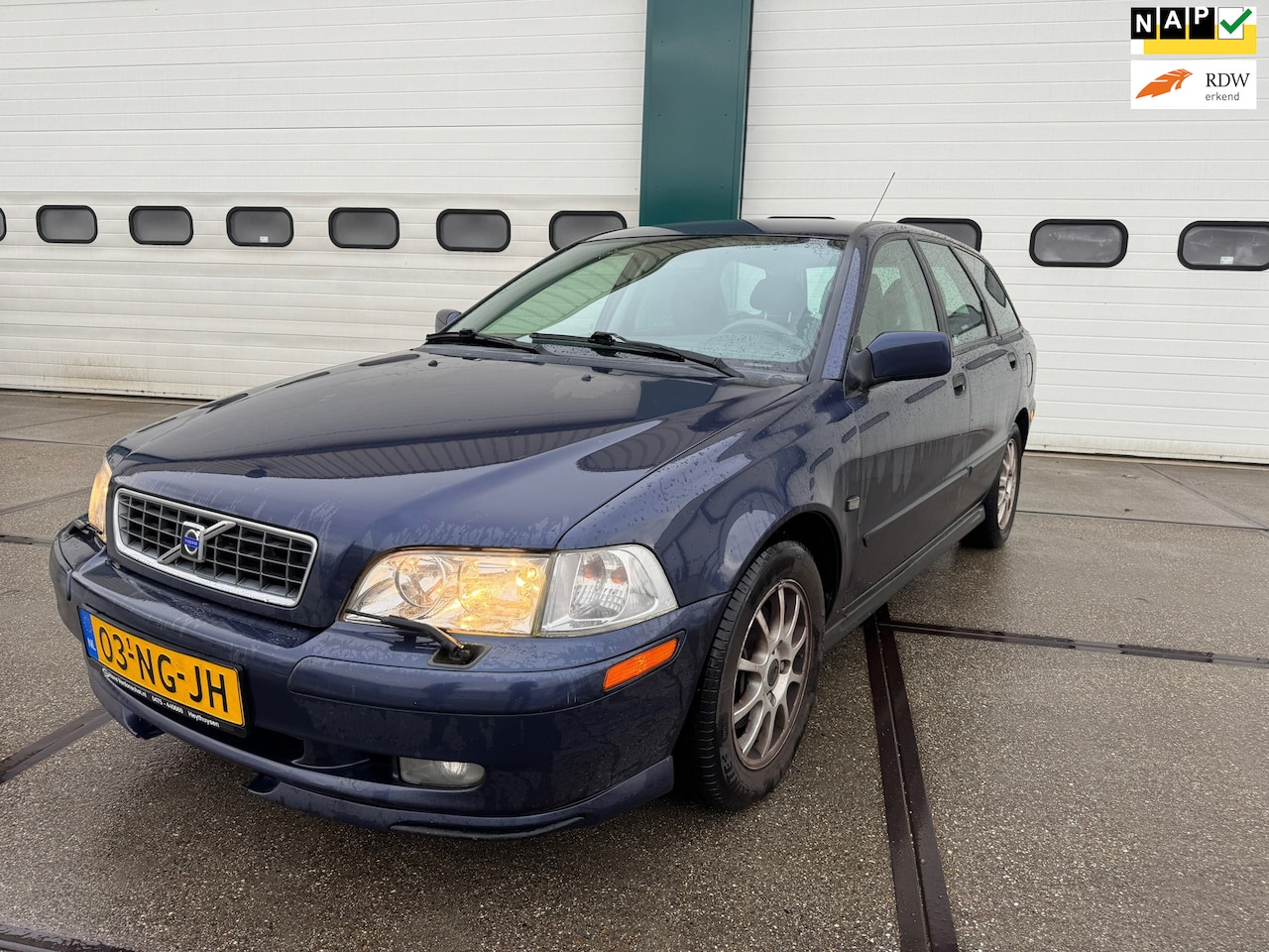 Volvo V40 - 1.8 Europa APK tot September! - AutoWereld.nl