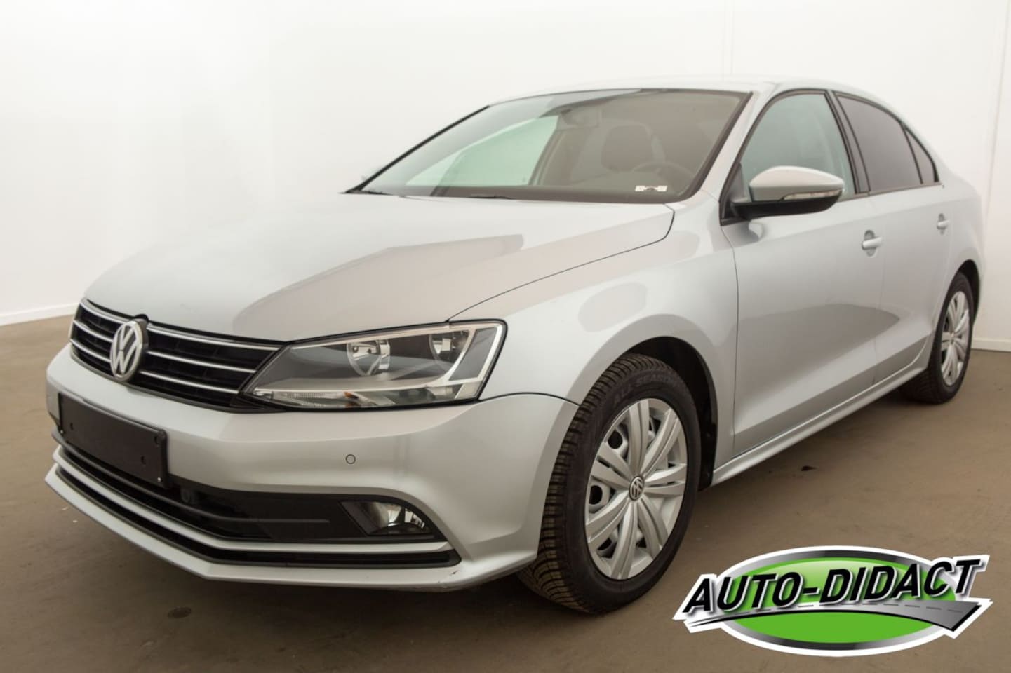 Volkswagen Jetta - 1.2 TSI 77 kw 72.767 km Navi Airco - AutoWereld.nl