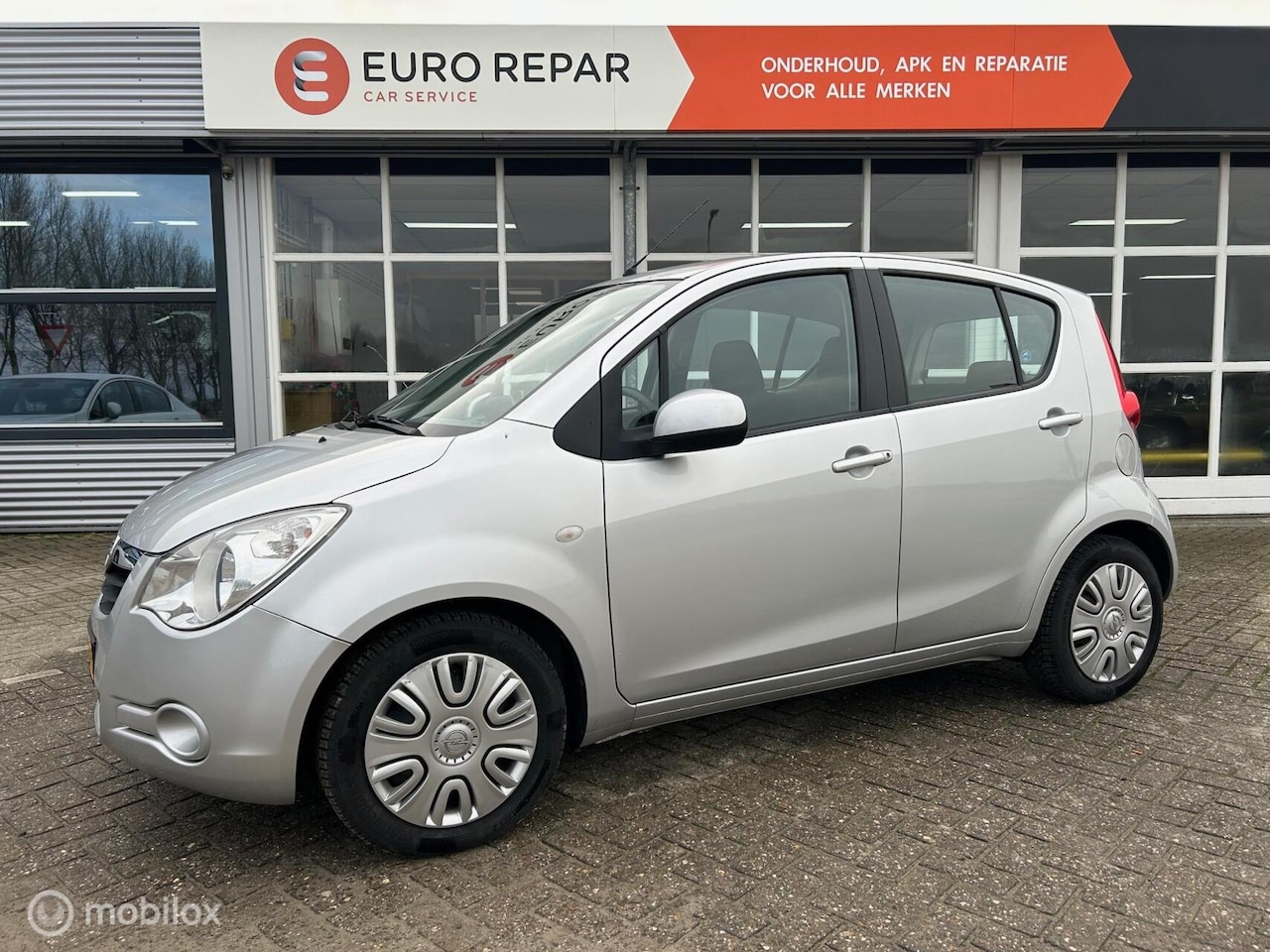 Opel Agila - 1.2 Automaat - AutoWereld.nl