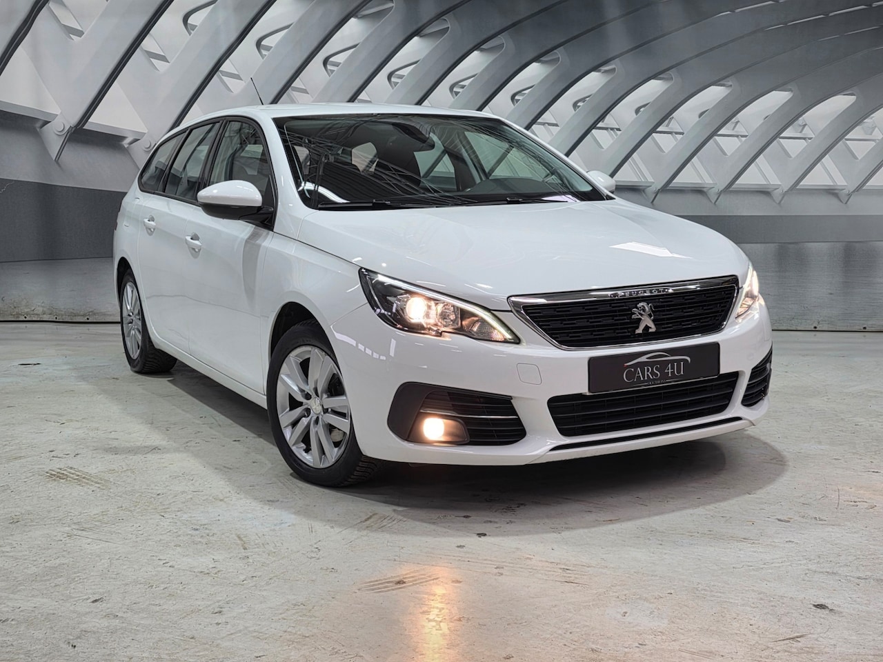 Peugeot 308 SW - 1.2 Active Pack Trekhaak virtual cockpit - AutoWereld.nl