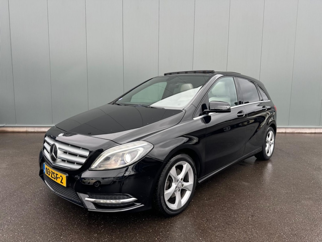 Mercedes-Benz B-klasse - PANORAMADAK | LEDER | NAP 200 Ambition - AutoWereld.nl