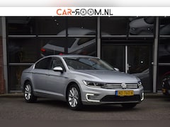 Volkswagen Passat - 1.4 TSI GTE Carplay Leder Sfeerverlichting