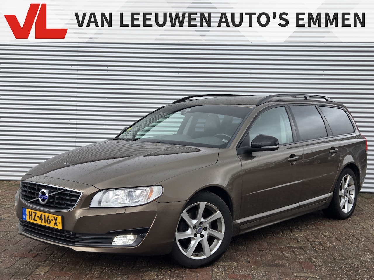 Volvo V70 - 2.0 D4 Summum | Nieuw binnen | Trekhaak | Leder - AutoWereld.nl