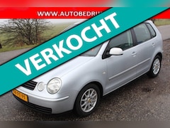 Volkswagen Polo - 1.4-16V // 5-DRS /AIRCO / CRUISE / TREKHAAK //