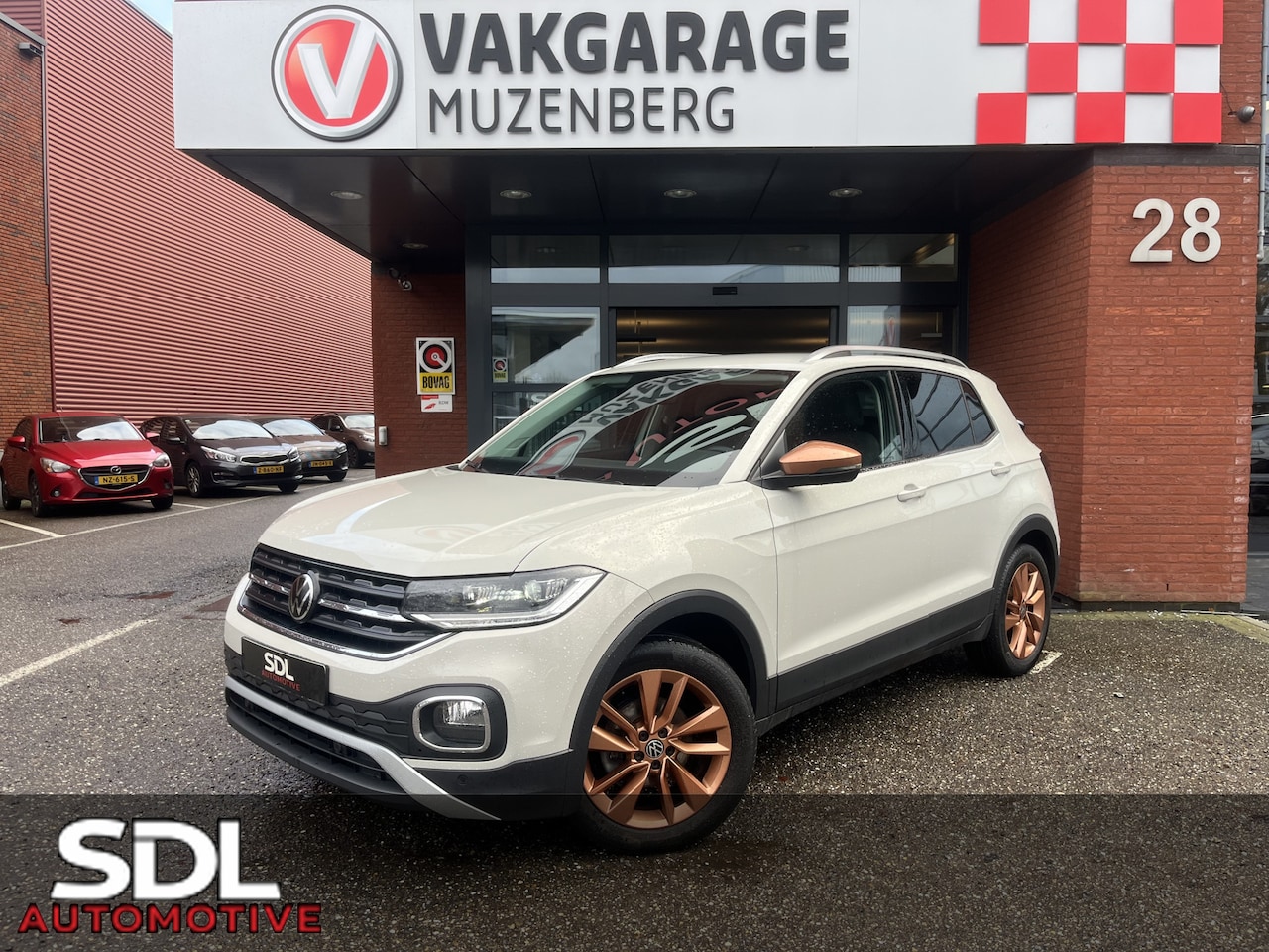 Volkswagen T-Cross - 1.5 TSI Style // FULL LED // ADAP. CRUISE // VIRTUAL COCKPIT // CAMERA+SENSOREN // KEYLESS - AutoWereld.nl