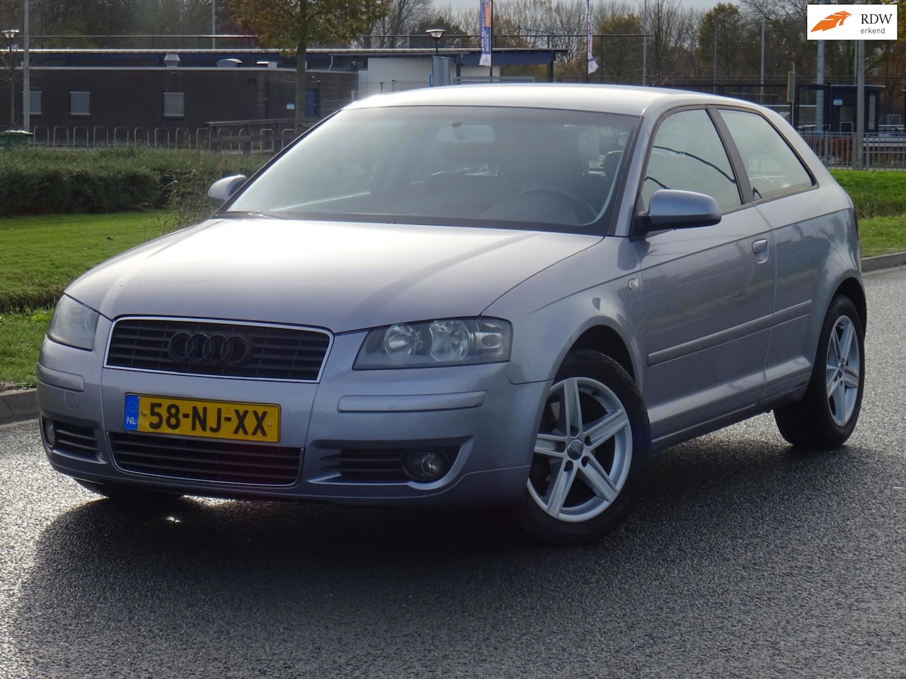 Audi A3 - 2.0 FSI Attraction AUTOMAAT NAP/LEER/AC/CRUISE/PDC - AutoWereld.nl