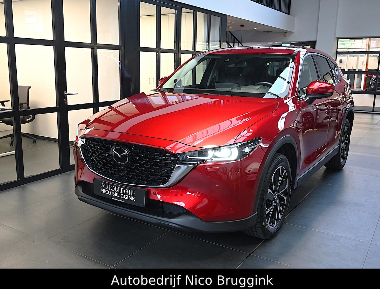 Mazda CX-5 - SkyActiv-G 194 automaat Luxury met zwart leer pakket *Dealeronderhouden* *All-in prijs* - AutoWereld.nl