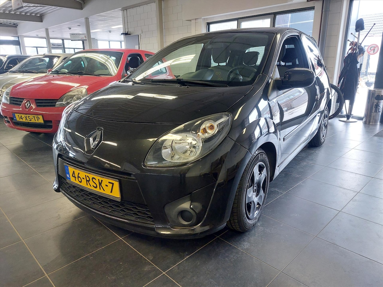 Renault Twingo - 1.2 16V 75pk ECO² Collection - AutoWereld.nl
