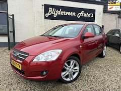 Kia Cee'd - 1.6 X-ecutive Airco | Climate Control | LM | Parkeersensoren | Half Leder