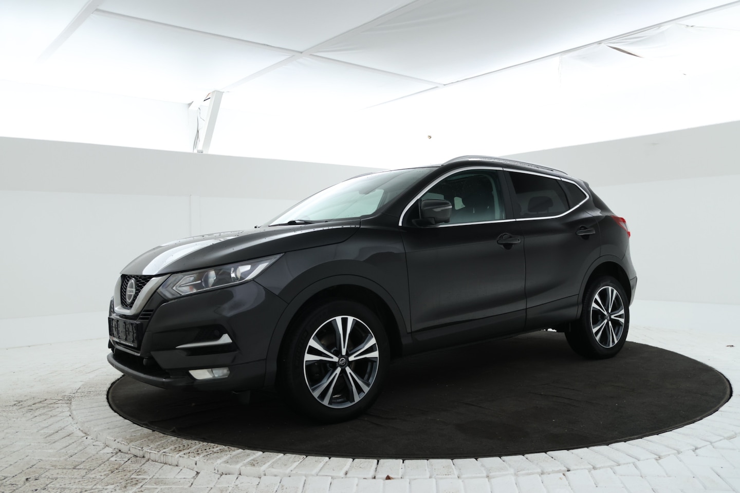 Nissan Qashqai - 1.5 dCi N-Connecta Automaat, Climate, Trekhaak! - AutoWereld.nl