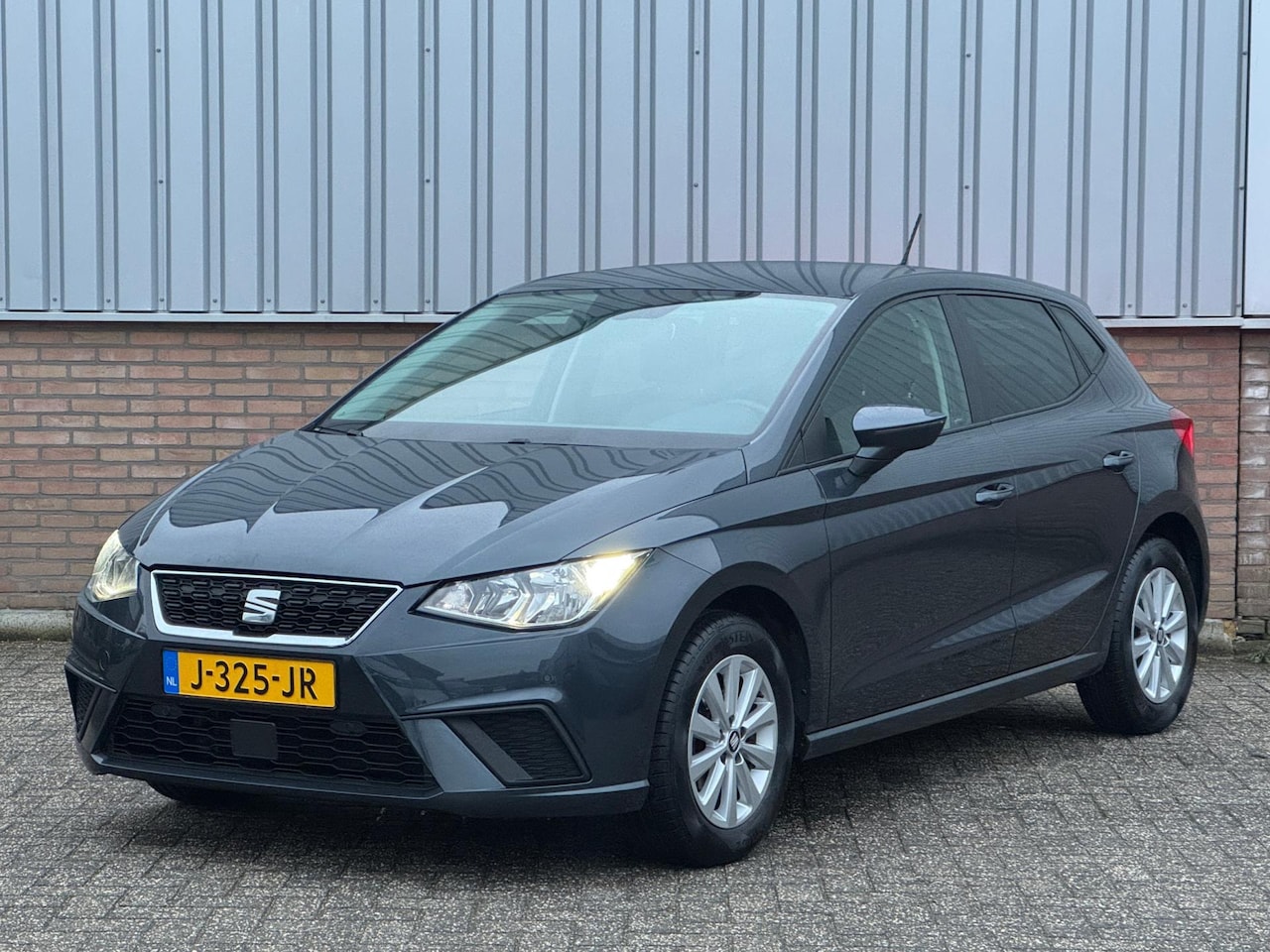 SEAT Ibiza - 1.0 TSI 95pk 5-deurs/ Camera/ Parkeersensoren rondom - AutoWereld.nl