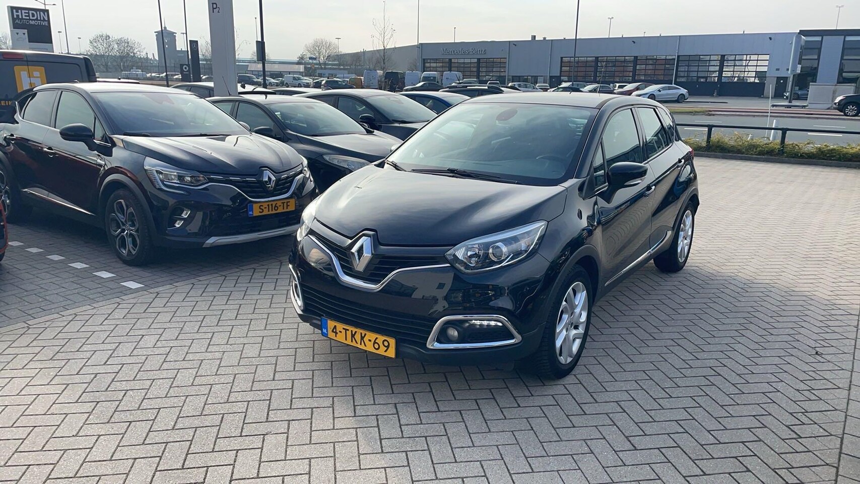 Renault Captur - TCe 90 Dynamique | Trekhaak - AutoWereld.nl