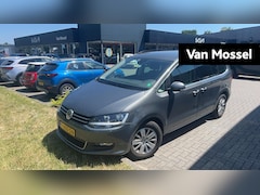 Volkswagen Sharan - 1.4 TSI Exclusive Series 150 PK | Navigatiesysteem | Adaptive Cruise Control | Trekhaak |
