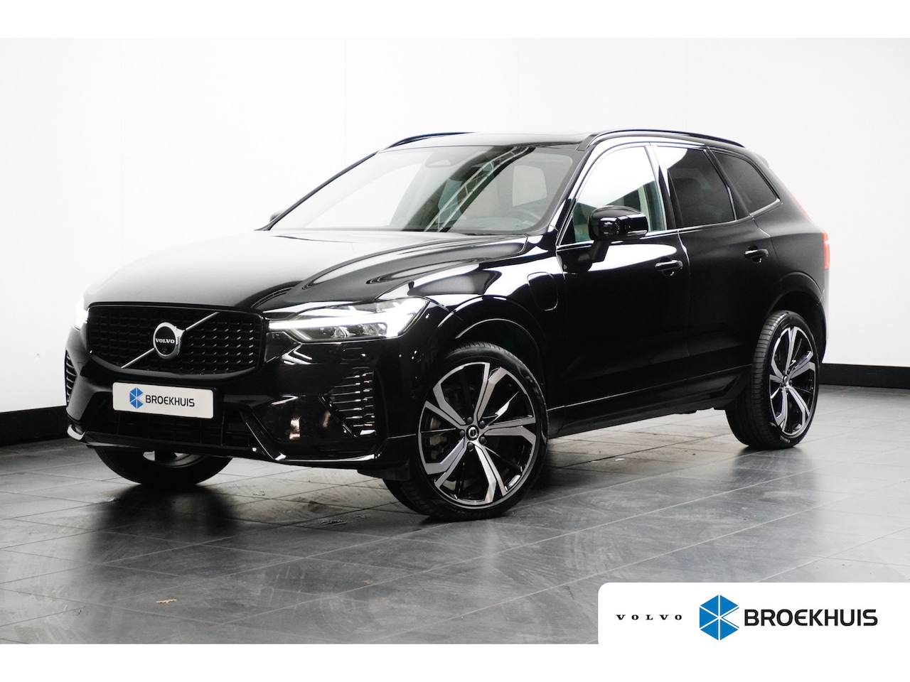 Volvo XC60 - T6 Recharge AWD Ultra Dark | Luchtvering | Bowers & Wilkins | Head-Up | 21" | Leder | 360° - AutoWereld.nl