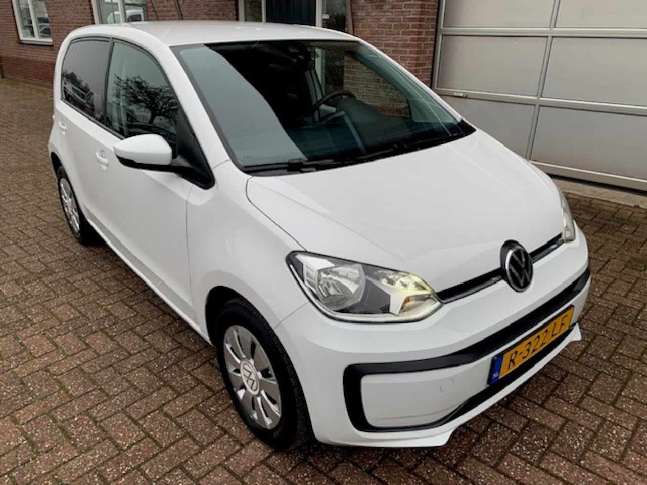 Volkswagen Up! - 1.0 1.0 - AutoWereld.nl