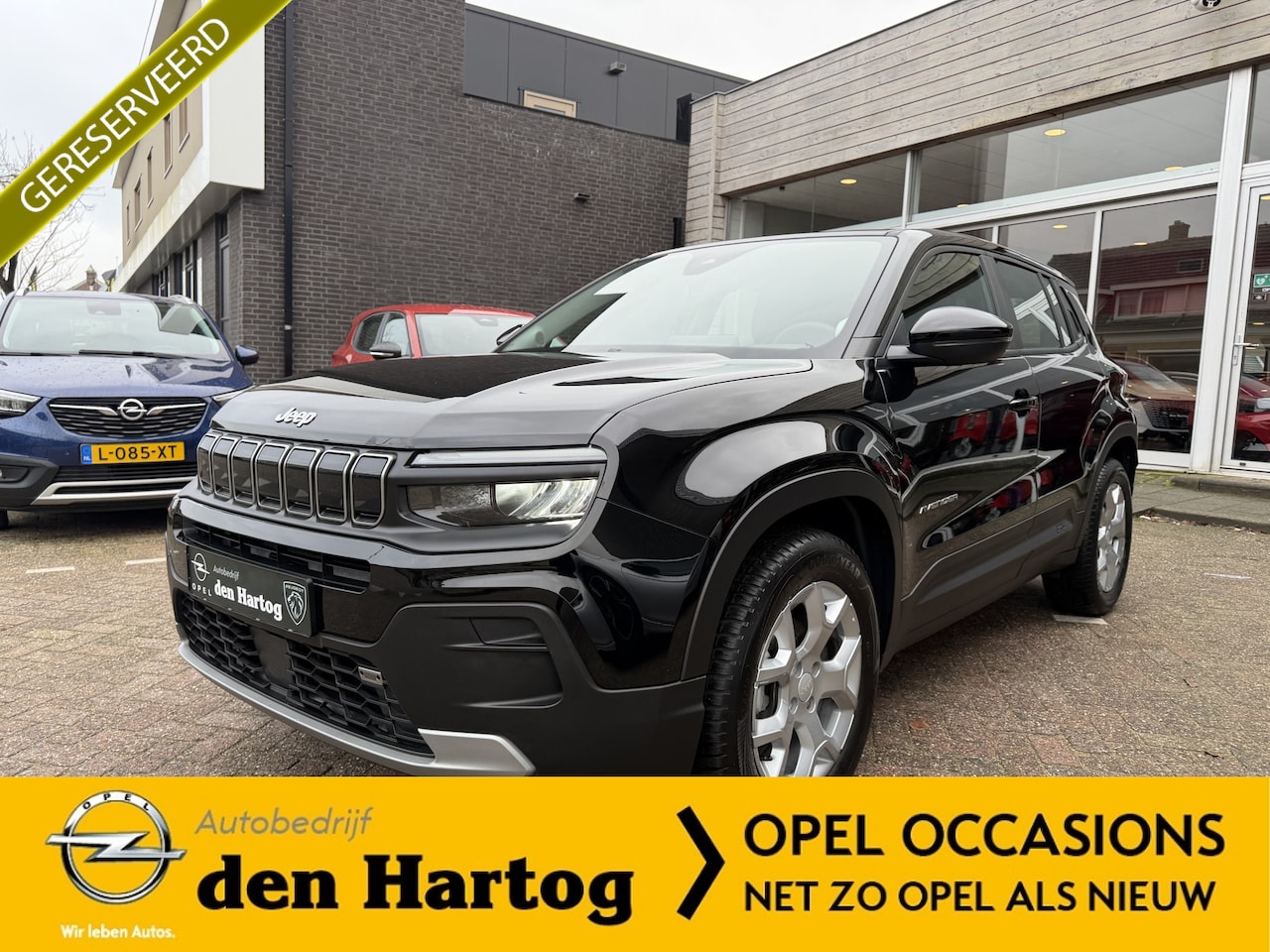 Jeep Avenger - 1.2 Altitude Navigatie/Tel/Parkeerhulp/JBL/Electr achterklep. - AutoWereld.nl
