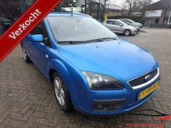 Ford Focus Wagon - 1.6-16V Futura