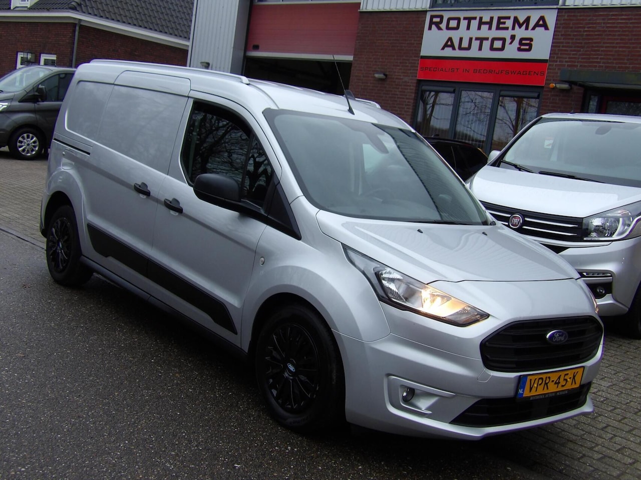 Ford Transit Connect - 1.5 EcoBlue 2022 AUTOMAAT 3 ZITS 1e EIGENAAR L2 LANGE UITVOERING - AutoWereld.nl