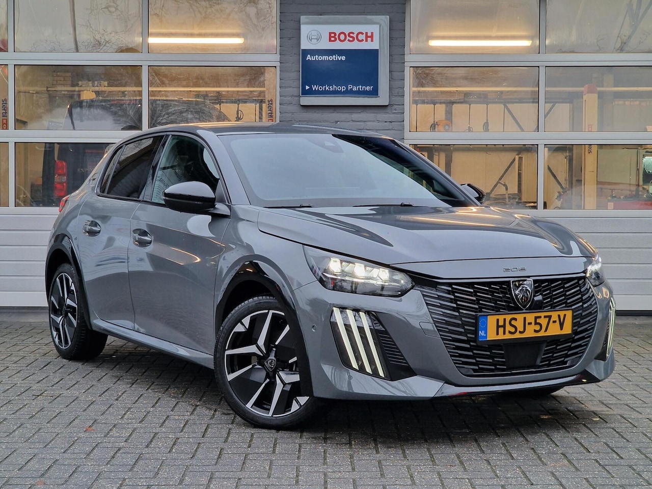 Peugeot 208 - 1.2 Hybrid 110 e-DCS6 GT-line|360'Camera|LED|Carplay|Stoelverwarming| - AutoWereld.nl