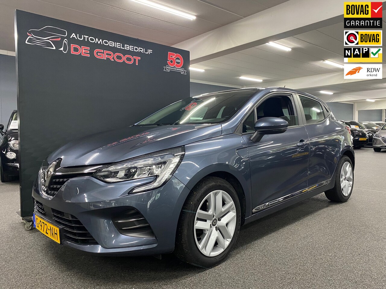 Renault Clio - 1.0 TCe Zen/ Nederlandse auto/ Parkeersensoren achter/ Airco/ Apple carplay/ Android - AutoWereld.nl
