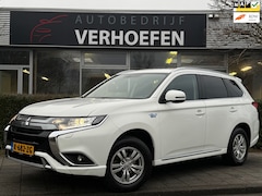 Mitsubishi Outlander - 2.4 PHEV Pure - APPLE CARPLAY - PARKEER CAMERA - TREKHAAK - STOEL VERW - ORG NL - NAP
