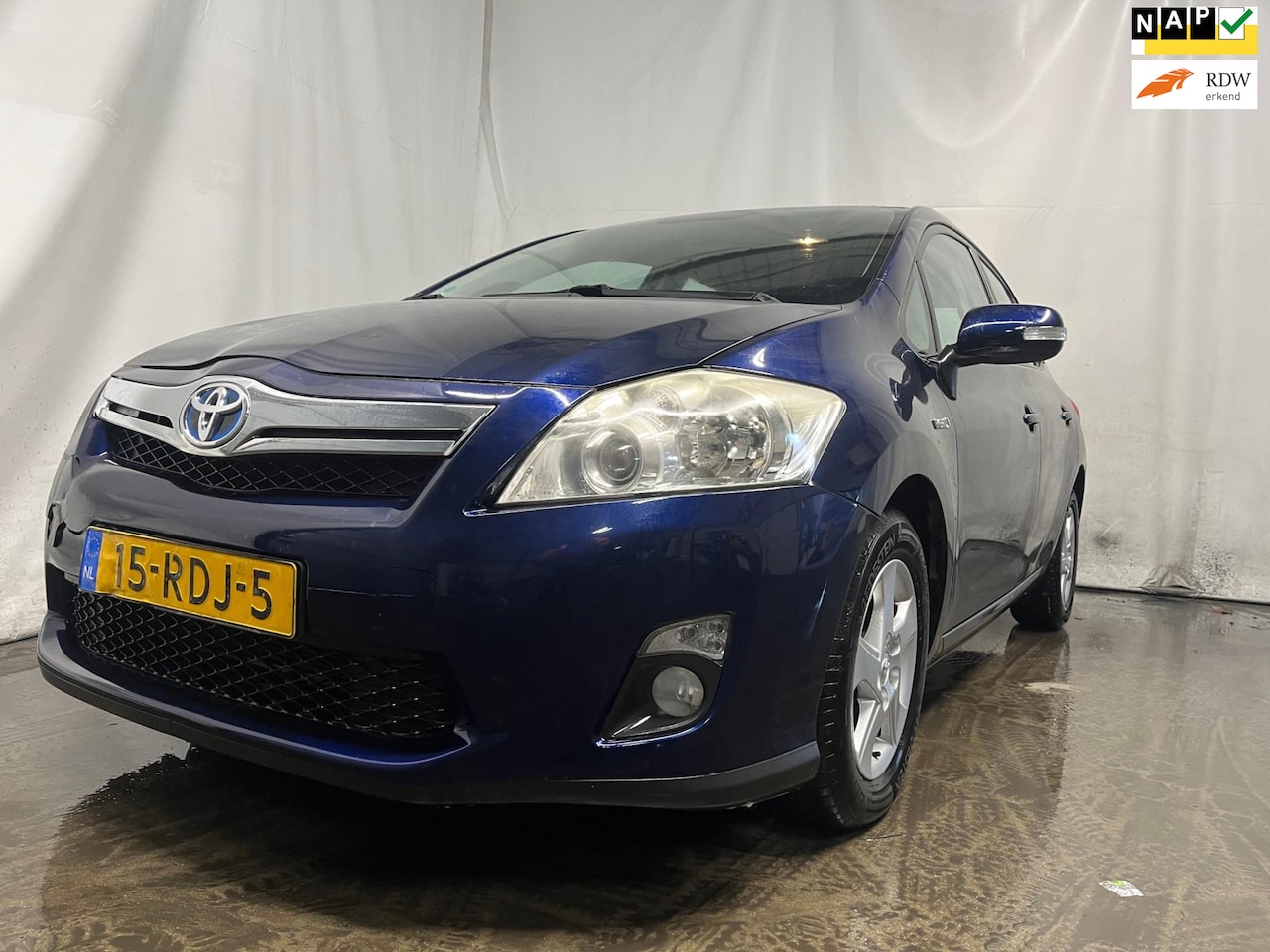 Toyota Auris - 1.8 Full Hybrid Aspiration SCHADEAUTO!! - AutoWereld.nl